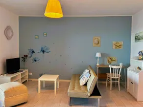 Sea View Flat | Private Garden & Dog Friendly - Image 4