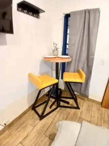 Central, private petfriendly studio near promenade - Image 2
