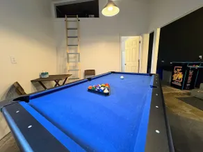 Fresh & Comfy House with Hot Tub, Pool Table, & BBQ - Image 4