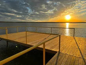 Designer Lakehouse | Spa Suite + Bunkhouse - Image 3