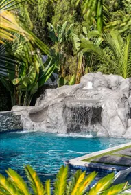 Tropical Oasis: spa, solar heated pool, waterslide - Image 2