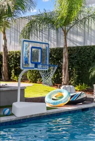 Tropical Oasis: spa, solar heated pool, waterslide - Image 3