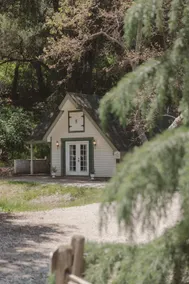 Pine Cone Cottage in Oak Glen - Image 2