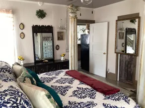 Lotus Retreat Opal Suite - Image 5
