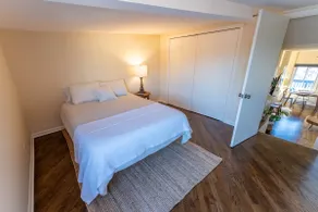 Bright 2-Bed in Wicker Park | 606 Trail, Blue Line - Image 4