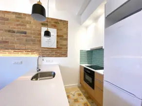 LV31 Apartment in Poblenou-Playa de Barcelona - Image 5