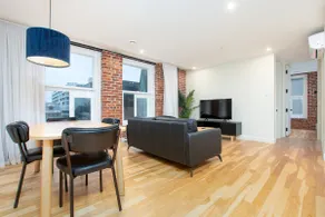 Barricade Lofts | By Lofts Vieux-Qc | BA302 - Image 3