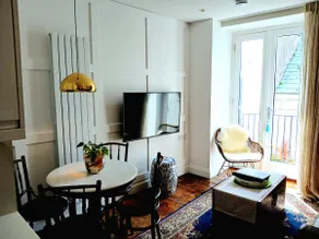 Historic net loft, chic luxury with free parking - Image 5