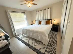 Spring in Fort Myers • 3 Beds + WiFi - Image 2