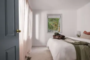 Cosy 2 Bedroom Cottage with spabath and fireplace - Image 4