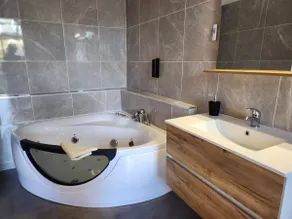 Water-Lily Studio with Balneo bathtub - Image 3