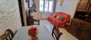Grandma’s House – Retro Charm & Private Courtyard - Image 3