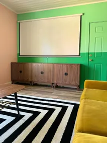 Retro Charm/100” Movie Room/King Bed/Near Downtown - Image 5