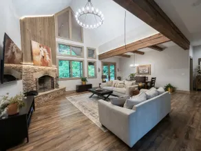 Glen Falls Luxury Cabin - Image 2