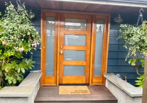 Lake Stevens Lakefront Retreat - Image 3