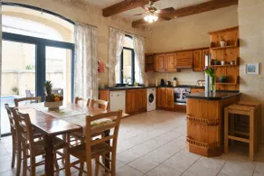 Traditional farmhouse with pool located at the charming village of Xaghra - Image 3