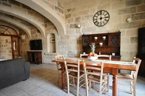 Traditional farmhouse with pool located at the charming village of Xaghra - Image 5