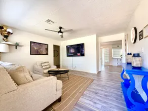 Casa Cosmos: hot tub, TV, kitchen, full baths, Zoo - Image 5