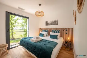 New villa • Heated pool • AC • Vineyard views - Image 5