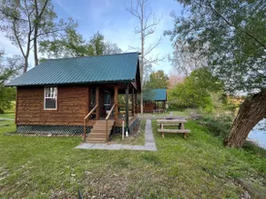 :)River Getaway LogCabin | 4ComfyQBed +Electric #3 - Image 3