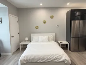 Modern Studio Apartment near Downtown - Image 4