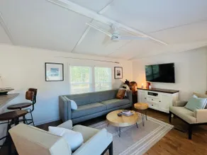 the Country House - Image 2