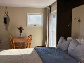 Peaceful Parkway Retreat | Pets + Mountain Views - Image 4