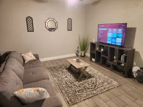 DJ's hideout on 421 “Unit 4” - Image 4