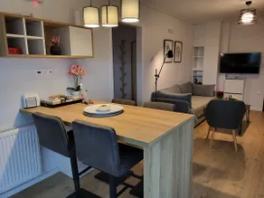 Dora's Signature Apt • 15 min to Airport - Image 3