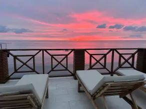 Beautiful Suite one meter from the sea on a private beach - Image 2