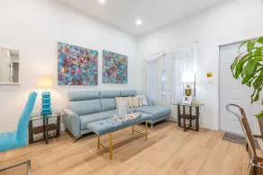 Sleep in the heart of Miami | 2 BR | 1 BA - Image 3