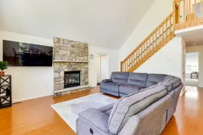 Huge Deck: Stunning Pocono Lake Vacation Rental! - Image 5