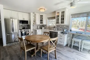 The Eagles Nest, Lakeside Fresh Renovation! - Image 2