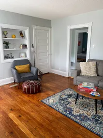 2nd storey condo in Century home with King bed! - Image 2