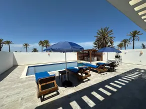 Gorgeous Villa with Pool, Barbeque & Netflix - Image 2