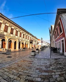 Comfy condo in Pedestrian street - Image 4