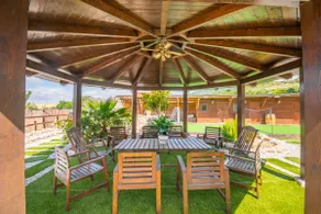 Spectacular house with pool near Pamplona - Image 3