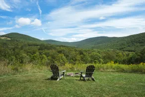 Cozy Cottage with Stunning Mountain Views - Image 5