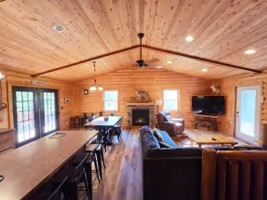 Timber Ridge Cabin getaway - HOT TUB- - Image 4