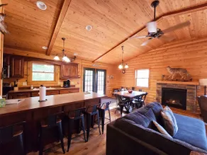 Timber Ridge Cabin getaway - HOT TUB- - Image 3