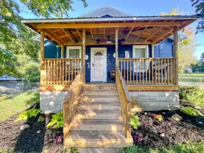 Cottage by the Gorge - Image 3