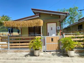 Olango Island - S&E-1 Tiny Guest House Fully Furnished with Hot Shower, Washer, Wi-Fi, Netflix & King-size Bed - Image 5