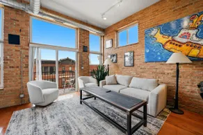 Amazing Penthouse: Views, Hot Tub, Cold Plunge! - Image 2