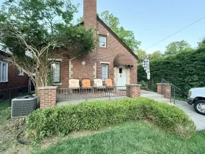 4 BRs+King Bed+Game Room+Broadripple+Bars+Spacious - Image 3