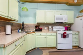 Frog Hollow · Sleeps 4 · Hot Tub · No Pet Fees - Image 5