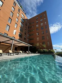 Luxurious apartment with Wi-Fi, gym, and an excellent location - Image 2