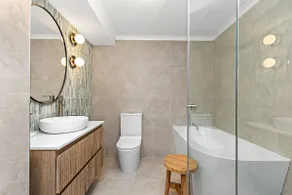 King's Park 2BR CBD Apartment with FREE Parking - Image 5