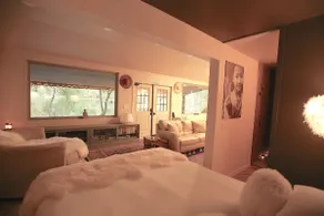 European Lakeside Retreat༄111 Private Acres༄HotTub - Image 2