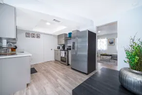 Four Seasons Home - Image 4