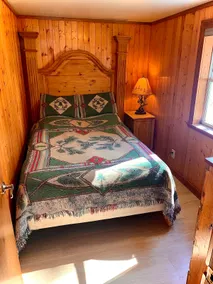 The Benzonia Rustic Resort Blue Jay Cottage - Image 3